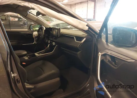 2020 Toyota Rav4 Le z USA, uszkodzony, nr VIN 2T3F1RFV0LC095921